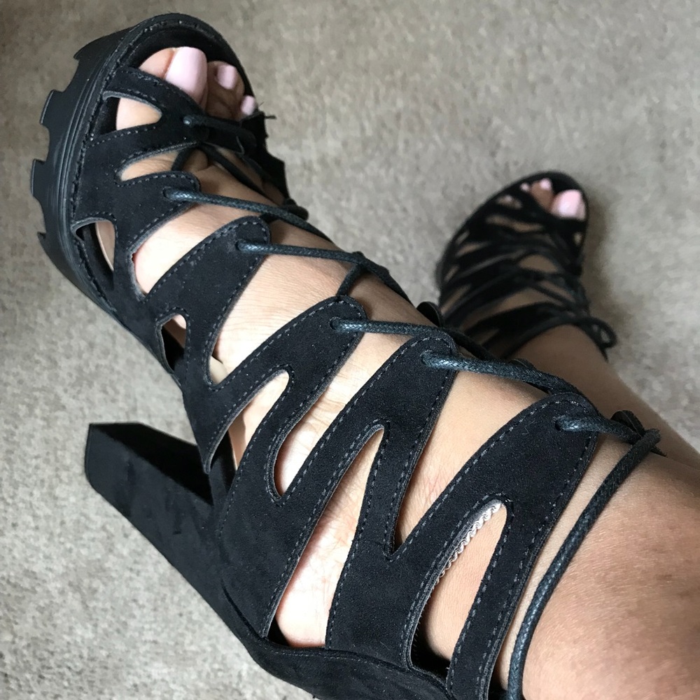 Black Funky Wedges NWOT